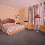 Szálloda Dorma Reina Isabel 4*