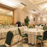 Dorma Reina Isabel Szálloda 4*