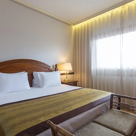 Exe Reina Isabel 4* Ávila