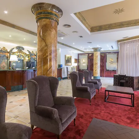Exe Reina Isabel Hotel 4*