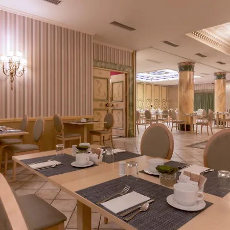 Exe Reina Isabel Hotel Ávila