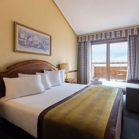 Hotel Exe Reina Isabel 4*