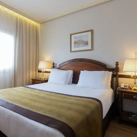 Exe Reina Isabel 4* Ávila