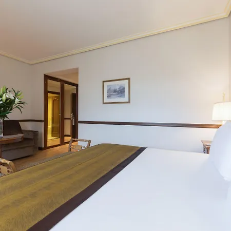 Szálloda Exe Reina Isabel 4*