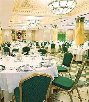 Exe Reina Isabel Hotel 4*