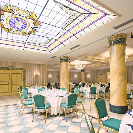Dorma Reina Isabel 酒店 Ávila