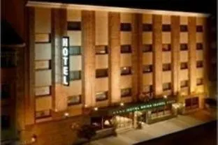 Exe Reina Isabel Hotel 4*