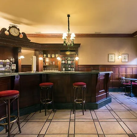 Exe Reina Isabel Ávila