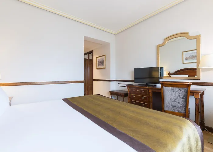 Szálloda Dorma Reina Isabel 4*