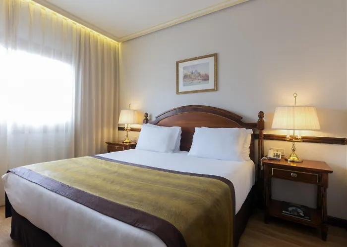 Hotel Exe Reina Isabel Ávila