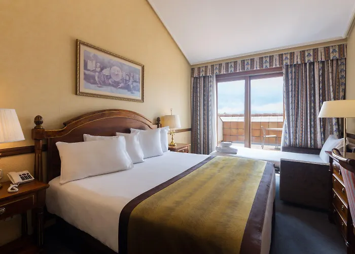 Hotel Dorma Reina Isabel 4*