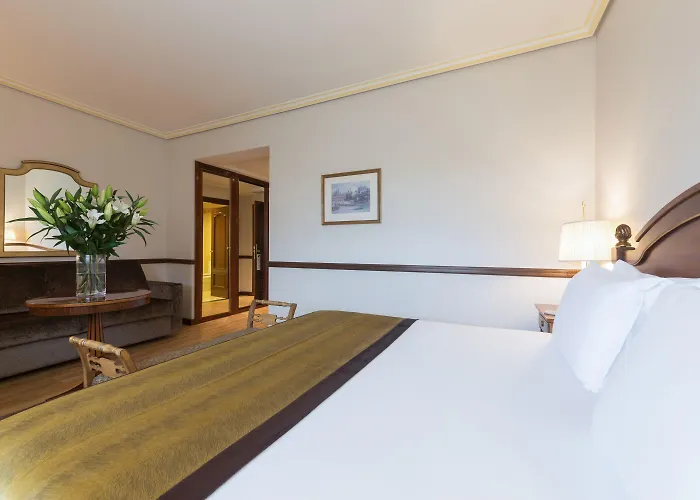 Hotel Dorma Reina Isabel 4*