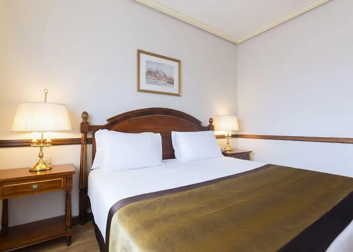 Exe Reina Isabel Hotel Ávila