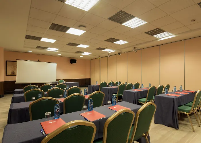 Hotel Dorma Reina Isabel 4*