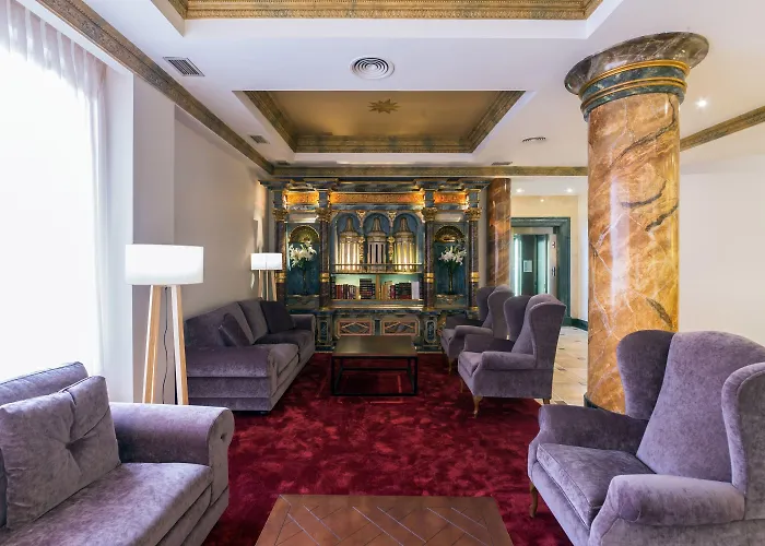 Exe Reina Isabel Hotel