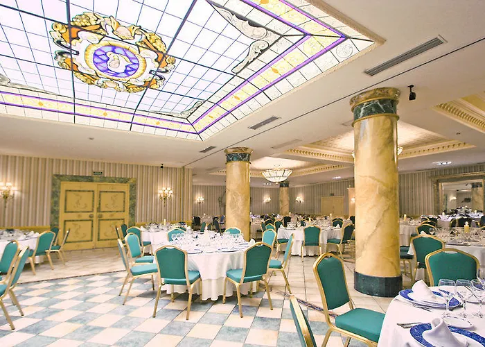 Exe Reina Isabel Hotel Ávila