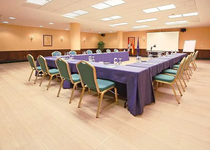 Dorma Reina Isabel Hotel 4*