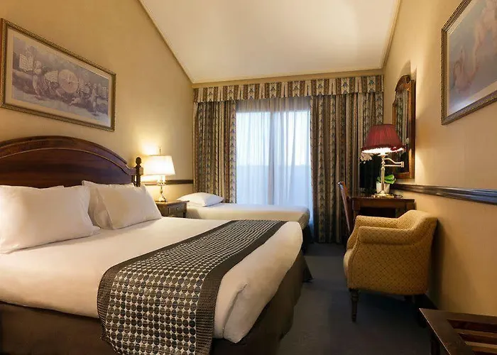 Exe Reina Isabel Hotel Ávila